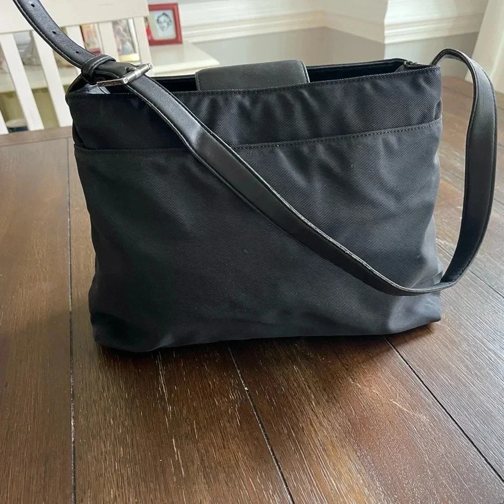 Vintage Coach shoulder bag